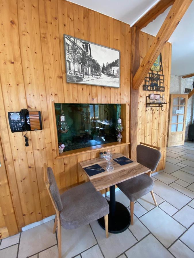 Hotel Restaurant Des Lacs Chaux-des-Crotenay Dış mekan fotoğraf